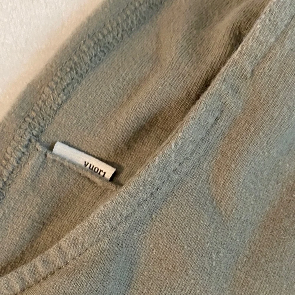 Vuori Women’s Jogger Pants - Gray - Picture 2 of 4